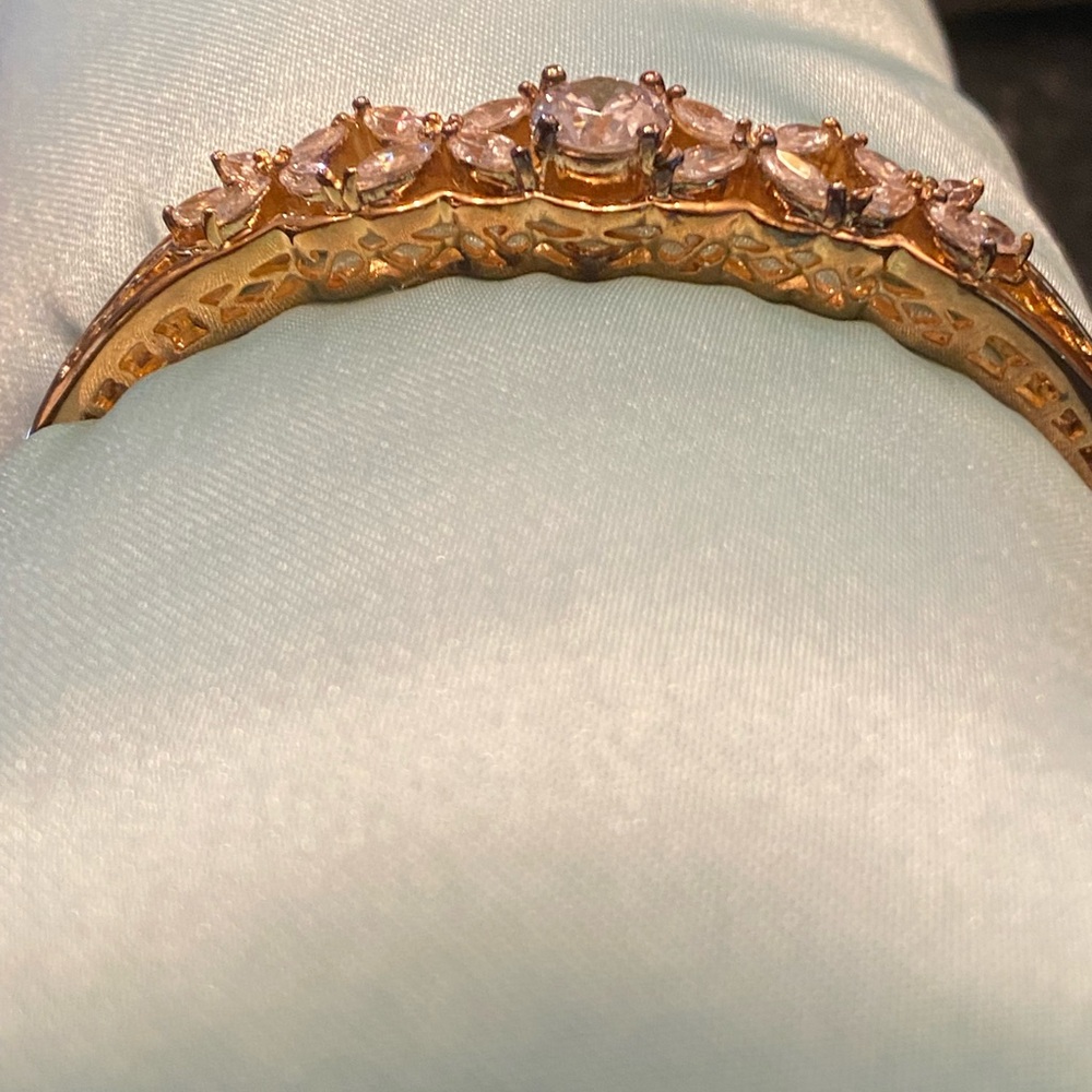 Diamond bangle - Picture 3 of 7